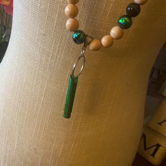 WHISTLE ME - Picture 4 of 4